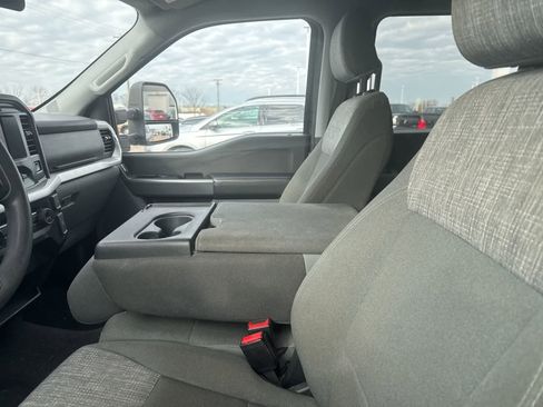 Used 2022 Ford F150 XLT w/ XTR Package image 27