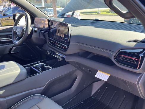 Used 2026 Chevrolet Silverado EV Trail Boss w/ Plus Package image 27