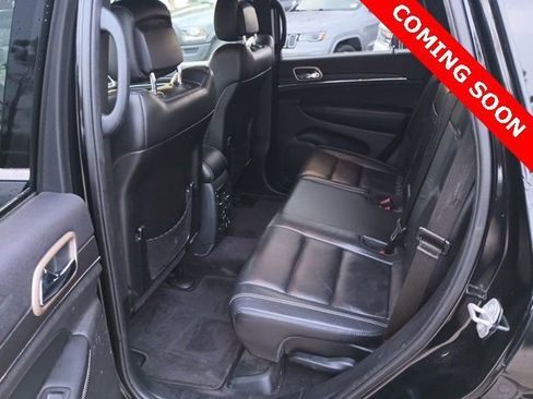 Used 2017 Jeep Grand Cherokee Limited image 8