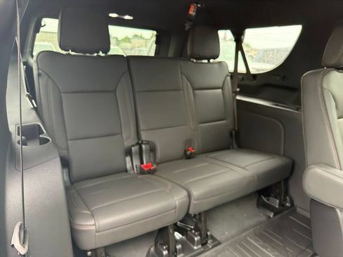 New 2026 Chevrolet Suburban High Country AWD/4WD image 28