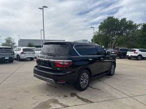 Used 2024 Nissan Armada SL w/ Captain's Chairs Package image 5