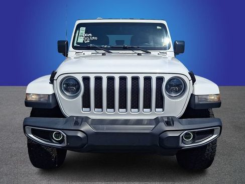 Used 2018 Jeep Wrangler Unlimited Sahara AWD/4WD image 2