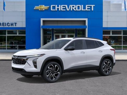 New 2026 Chevrolet Trax RS FWD image 2