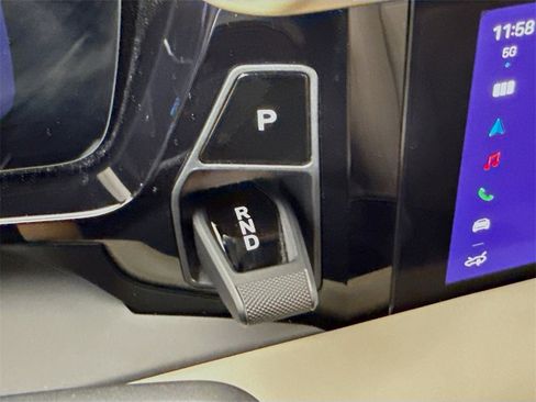 Used 2025 Porsche Macan Electric image 20