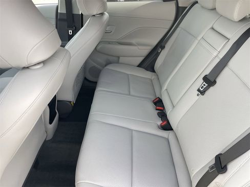 Used 2025 Hyundai Kona Limited image 16