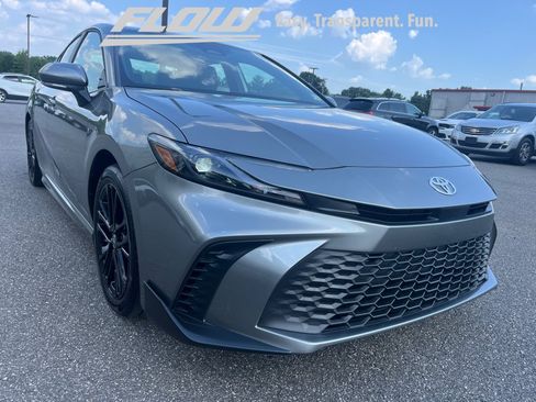 Used 2026 Toyota Camry SE w/ Convenience Package FWD image 28