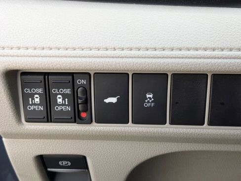 Certified 2026 Honda Odyssey EX-L image 25
