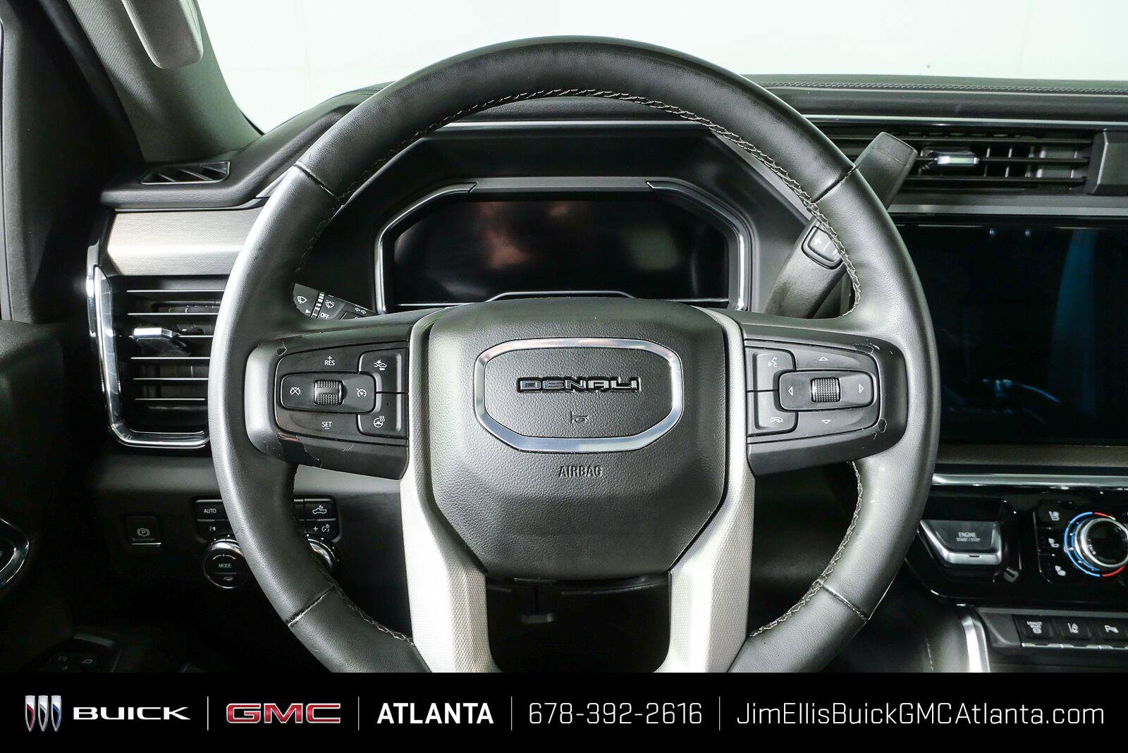 Used 2024 GMC Sierra 2500 Denali w/ Denali Reserve Package AWD/4WD image 10