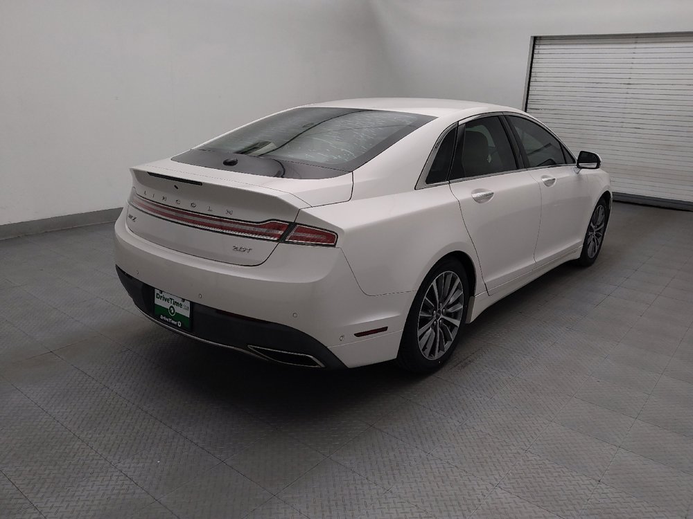 Used 2017 Lincoln MKZ Select w/ Technology Package FWD image 9