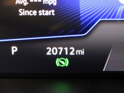 Used 2024 Volkswagen Taos S FWD image 11