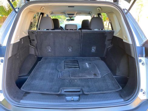 Used 2021 Nissan Rogue SV FWD image 9