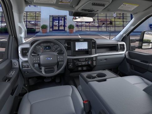 New 2026 Ford F550 4x4 Supercab Super Duty image 9