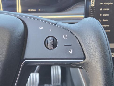 Used 2022 Tesla Model S image 16