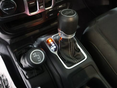 Used 2019 Jeep Wrangler Unlimited Sahara w/ Dual Top Group image 33