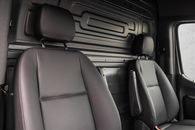 Used 2026 Mercedes-Benz Sprinter 2500 image 26