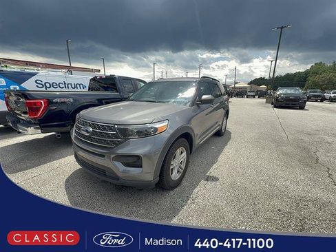 Used 2021 Ford Explorer XLT AWD/4WD image 1