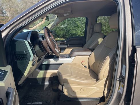 Used 2020 Ford F150 Lariat w/ Equipment Group 502A Luxury image 11