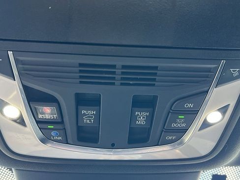 Used 2022 Acura MDX A-Spec image 19