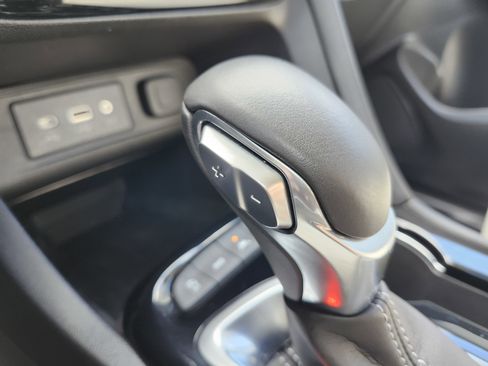 Used 2020 Buick Encore GX Select AWD/4WD image 10