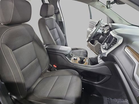 Certified 2023 GMC Acadia SLE w/ Driver Convenience Package image 10