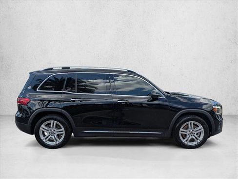 Used 2020 Mercedes-Benz GLB 250 image 4
