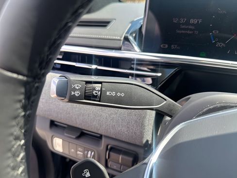 New 2026 GMC Sierra EV Elevation image 32