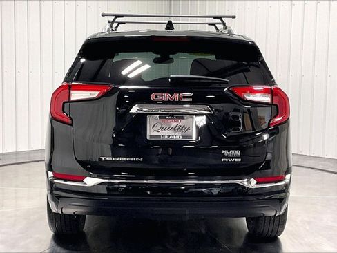 Used 2023 GMC Terrain Denali w/ Black Diamond Edition AWD/4WD image 4