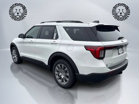 New 2026 Ford Explorer Active w/ Active Comfort Package AWD/4WD image 9