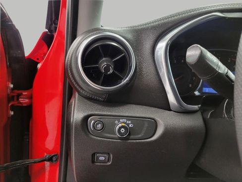 Used 2024 Chevrolet Blazer LT w/ Convenience Package image 10