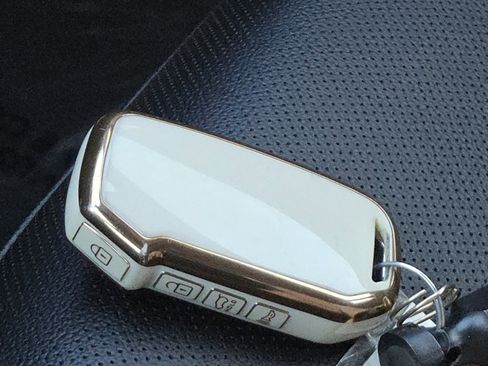 Used 2025 Kia Sportage X-Line w/ Premium Package image 37