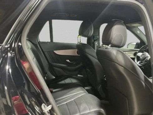 Used 2022 Mercedes-Benz GLC 300 image 12