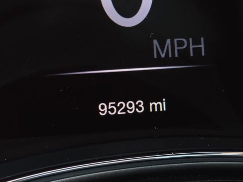 Used 2019 Jeep Grand Cherokee Limited w/ Luxury Group II image 20