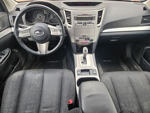 Used 2010 Subaru Legacy 2.5i Premium AWD/4WD image 10
