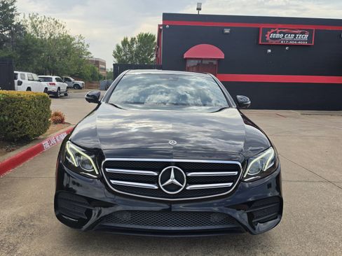 Used 2019 Mercedes-Benz E 300 w/ Premium 1 Package image 5