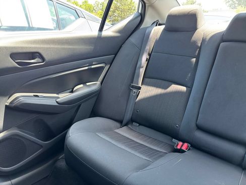 Used 2025 Nissan Altima 2.5 SV FWD image 39