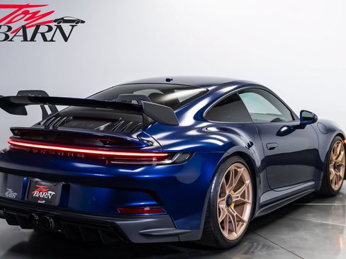 Used 2022 Porsche 911 GT3 RWD image 5