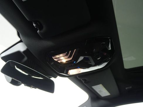 Certified 2025 BMW i5 M60 image 26