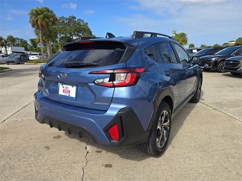 Used 2024 Subaru Crosstrek 2.0i Premium image 4
