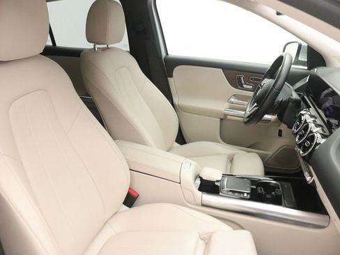 Certified 2023 Mercedes-Benz GLA 250 image 30