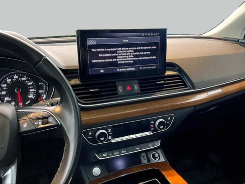 Certified 2023 Audi Q5 2.0T Premium w/ Convenience Package AWD/4WD image 7
