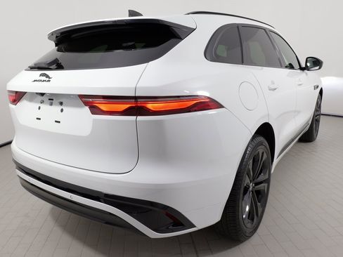 Used 2025 Jaguar F-PACE R-Dynamic S image 25