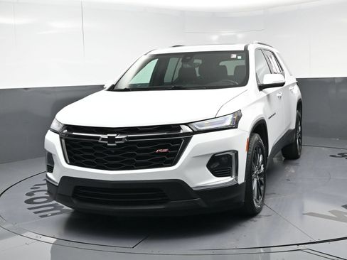 Used 2023 Chevrolet Traverse RS AWD/4WD image 5