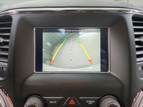 Used 2018 Jeep Grand Cherokee Limited image 29