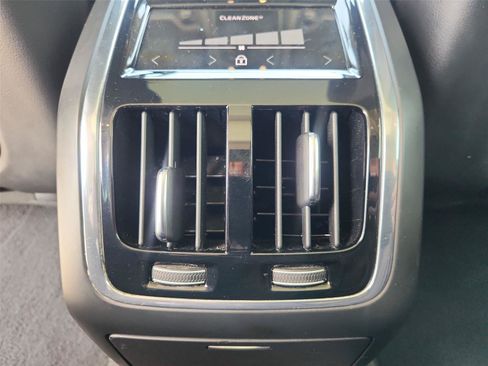 Used 2018 Volvo S90 T5 Momentum w/ Convenience Package FWD image 21