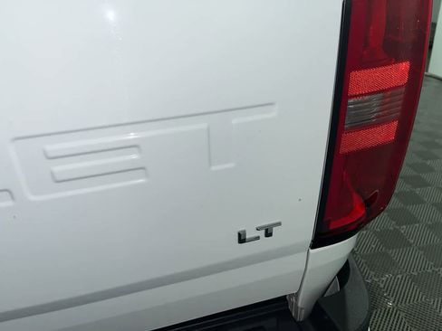 Used 2022 Chevrolet Colorado LT w/ Fleet Safety Package image 12