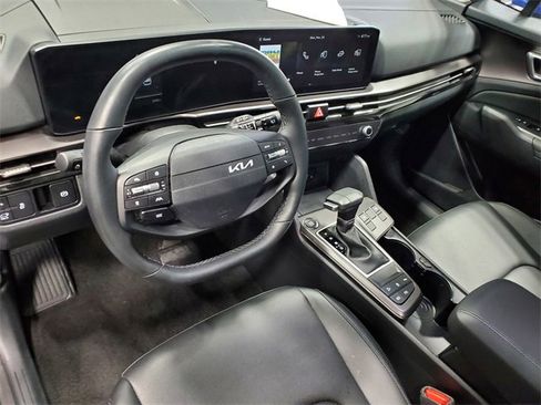Used 2026 Kia Sportage EX w/ EX Panorama Roof Package image 9