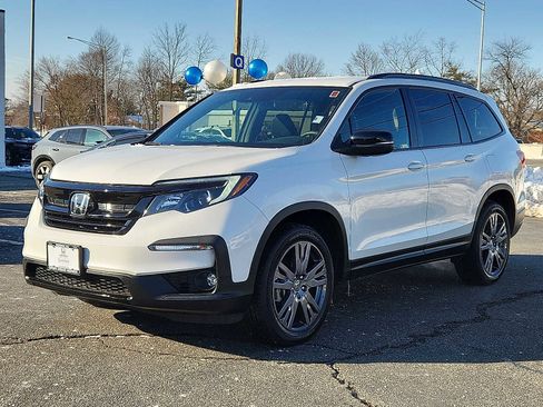 Certified 2022 Honda Pilot Sport image 3