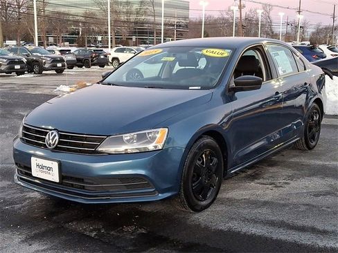 Used 2015 Volkswagen Jetta S image 4