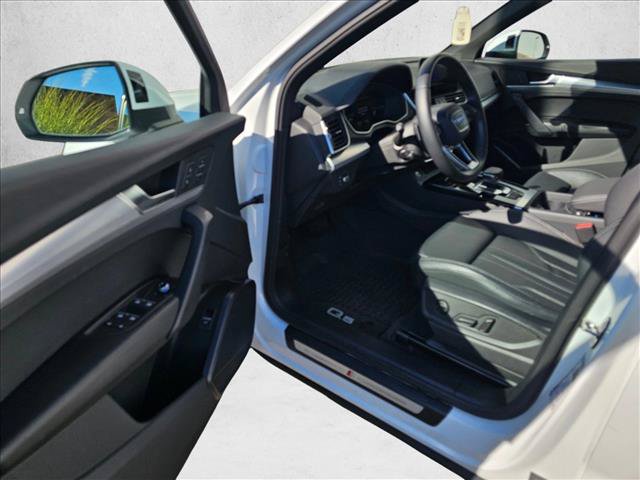 Used 2025 Audi Q5 2.0T Premium w/ Convenience Plus Package AWD/4WD image 20