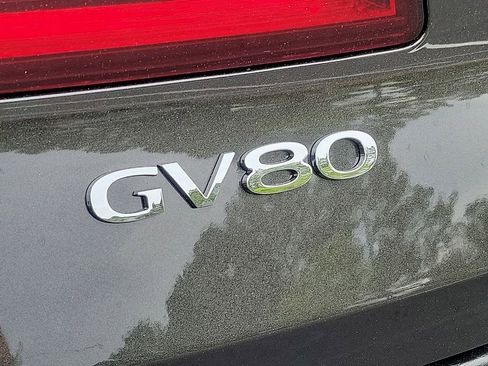 Used 2024 Genesis GV80 2.5T w/ Prestige Package image 18